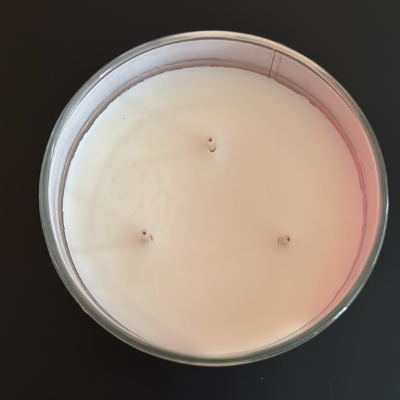 NEW: CRUSHED CANDY CANE - Winter Bath & Body Works Candle Holiday Peppermint - Picture 5 of 10